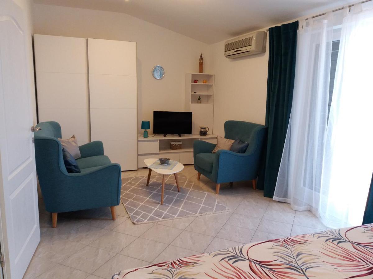 Apartmani Lana 브로다리카 외부 사진