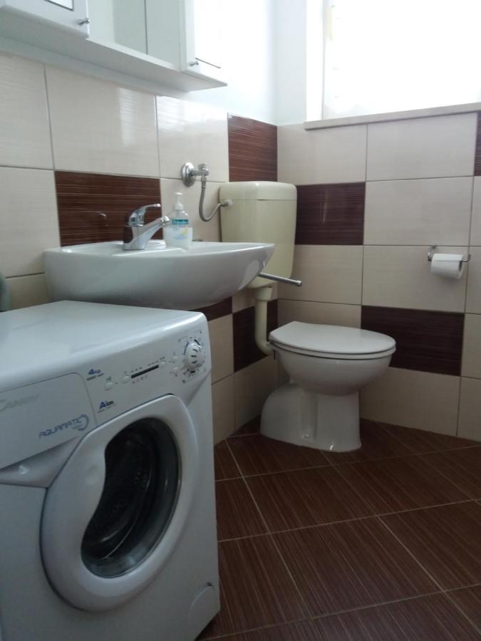 Apartmani Lana 브로다리카 외부 사진
